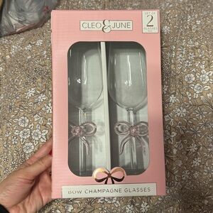 Coquette champagne glasses 🎀